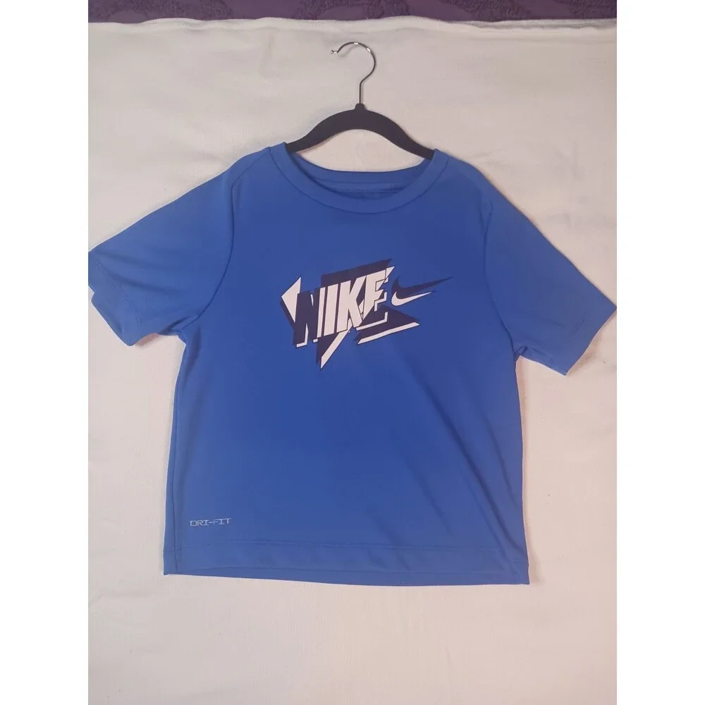 Nike Kids T-Shirt Dri Fit Nike  Logo Breathable Soft Active Play Sports Sz. S